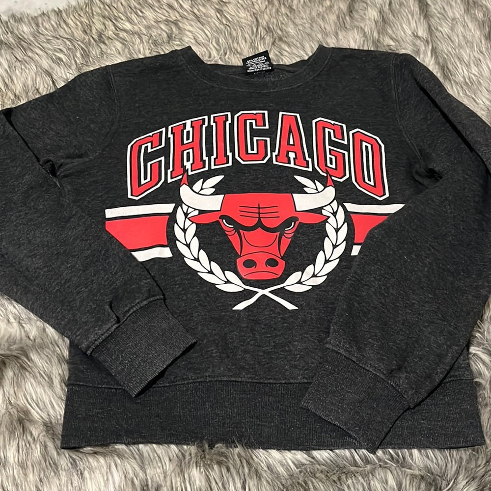 Chicago bulls crew neck sweater